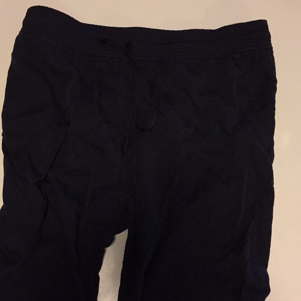 Lululemon black tencel joggers tapered leg sz 12